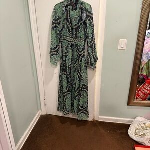 Elegant Green Floral Long Sleeve Dress